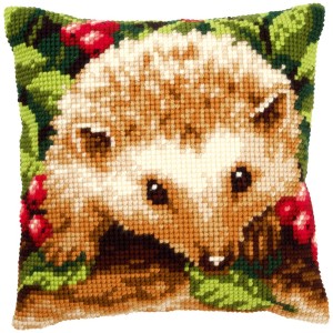 COUSSIN AU POINT DE CROIX HERISSON AVEC DES BAIES