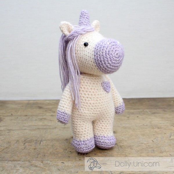 KIT CROCHET DOLLY LICORNE