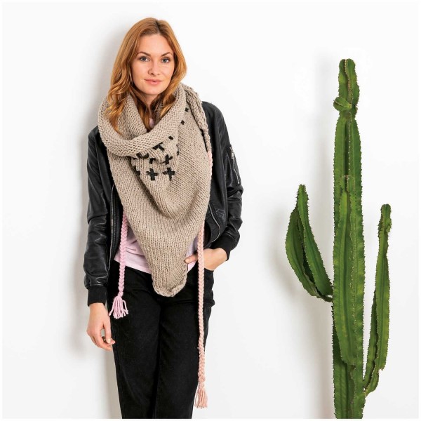 ESSENTIALS MEGA WOOL CHUNKY ECRU